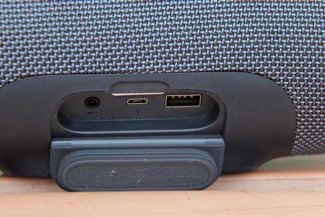 歌曲先生再见视频海报